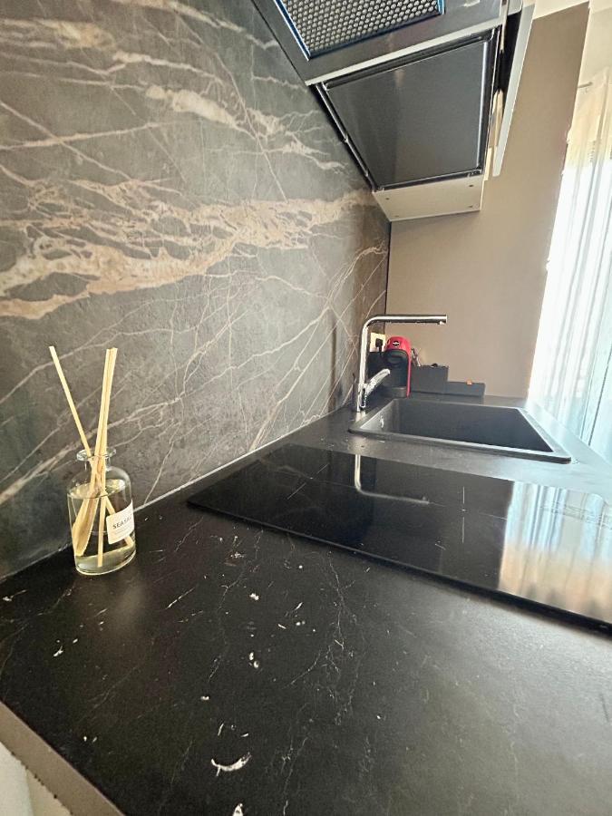 Design Home At Garda Lake Desenzano del Garda Zewnętrze zdjęcie