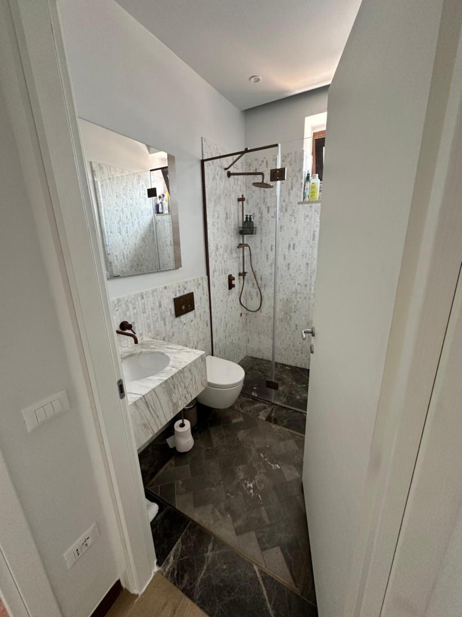 Design Home At Garda Lake Desenzano del Garda Zewnętrze zdjęcie